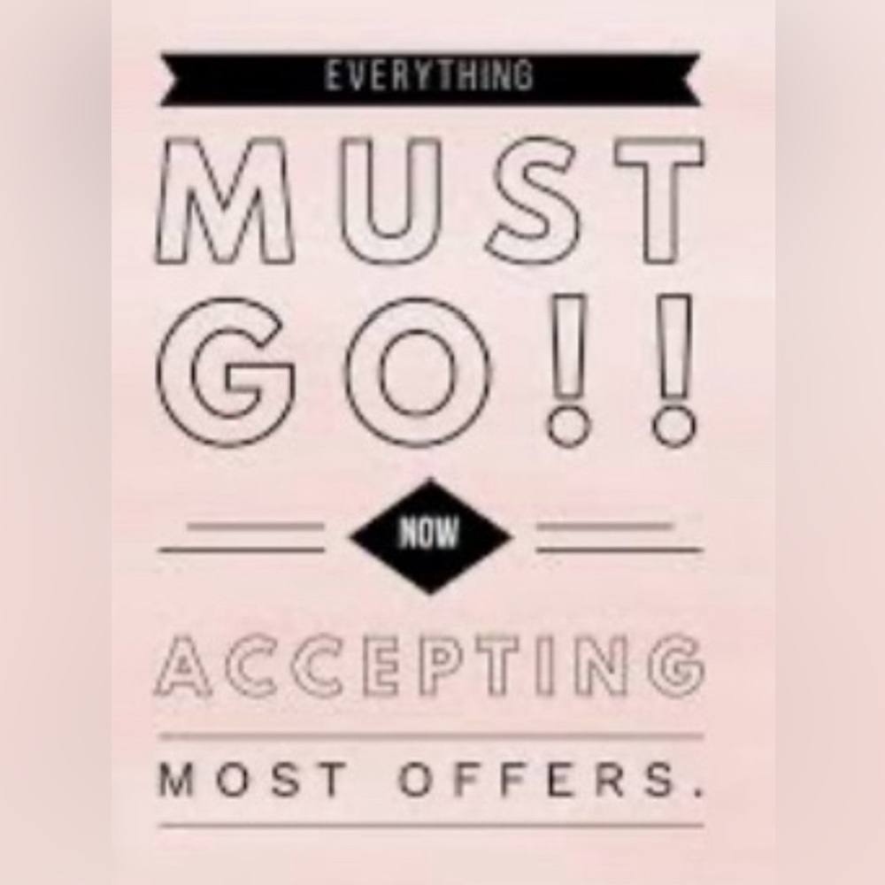 I’M LIVE ‼️ Like this Listing to know when I go Live…🥳🎉💃🏾🎶💃🏾🎶💲🥰💞